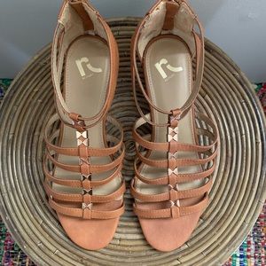 Report Cognac and Gold Sandals